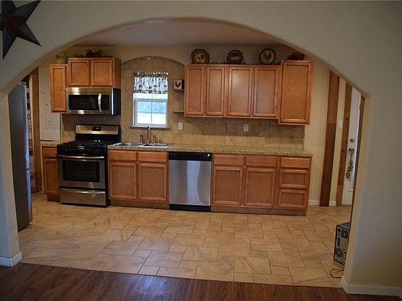 5th image of 861 Renfro Dr
