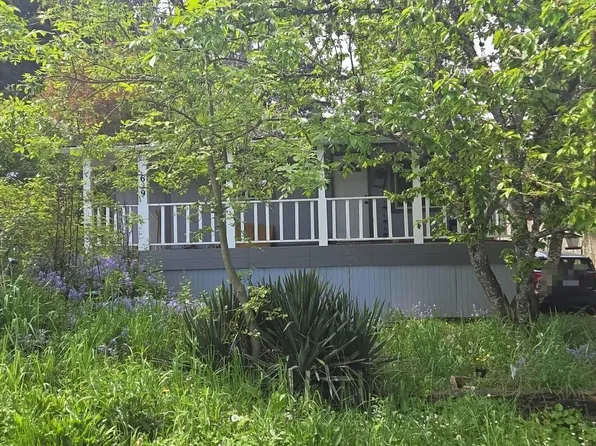 629 Charles St, Yoncalla, OR 97499