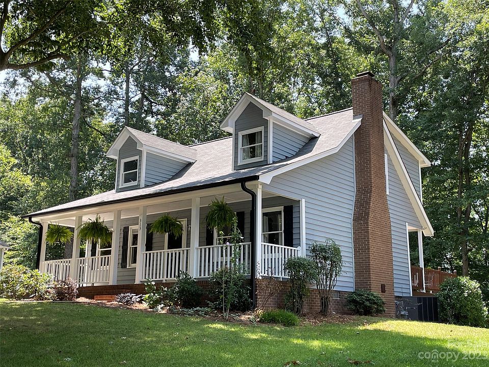 1st image of 313 Treeline Dr
