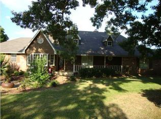 148 Lake Mannsdale Dr, Madison, MS 39110