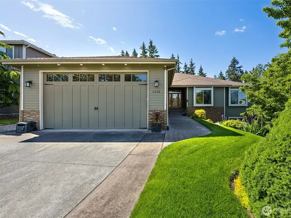 3202 170th Avenue E, Lake Tapps, WA 98391