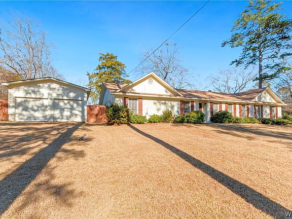 2nd image of 3300 24th St