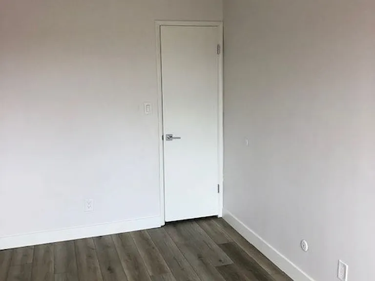 El Dorado Manor — Photo 9