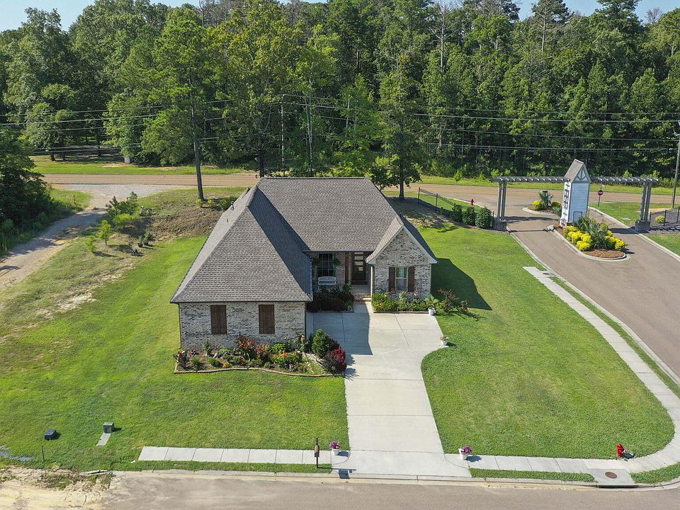 1st image of 600 Ponderosa Dr