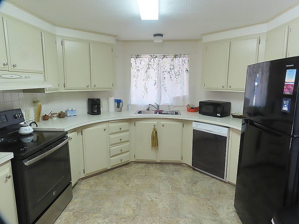 1st image of 1117 Walnut Way