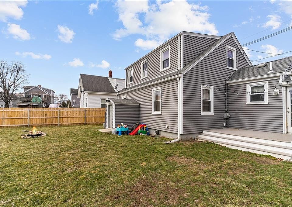 151 Market St, Warren, RI 02885 Zillow