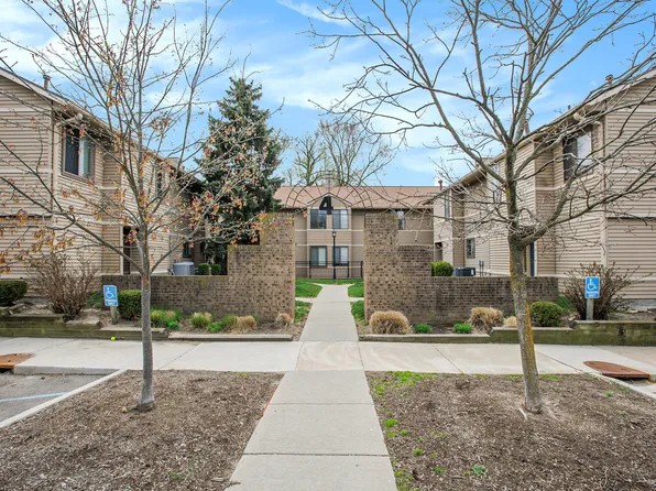 300 Briarcrest Dr Unit 140, Ann Arbor, MI 48104