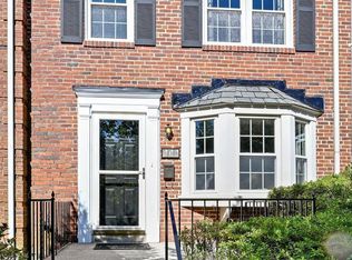 138 Stevenson Ln, Baltimore, MD 21212