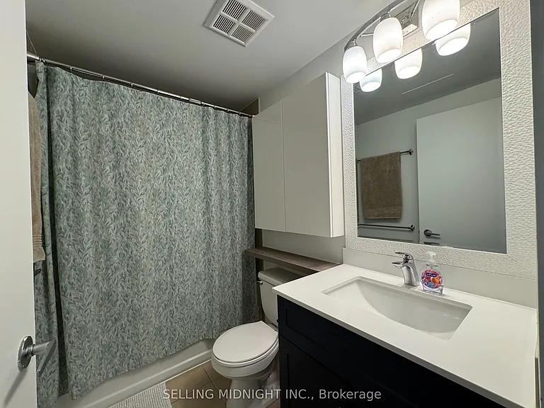 5 Mariner Ter #3609 — Photo 19