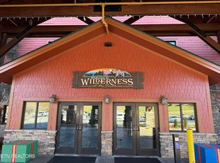 1424 Old Knoxville 13067/13079 Hwy, Sevierville, TN 37876