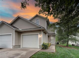 1317 SE Broadway Cir, Lees Summit, MO 64081