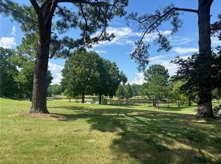 2468 E Sweetbriar Dr, Fayetteville, AR 72703