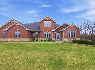 13106 Fox Hill Ct, Lemont, IL 60439