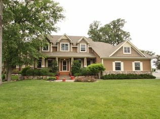 10418 Abbott Ct N, Brooklyn Park, MN 55443