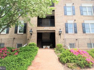 10719 Kings Riding Way APT T1, Rockville, MD 20852