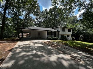 2223 Commanche Trl, Jonesboro, GA 30236