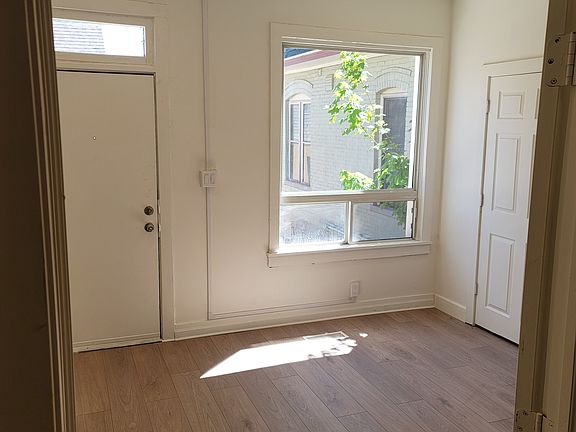4th image of 577 E 5th Ave #4