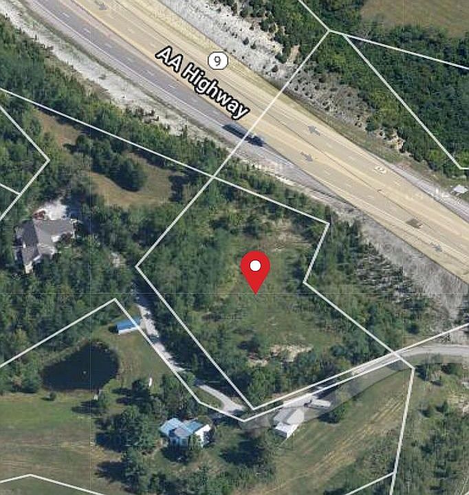 2nd image of 7166 E Alexandria Pike