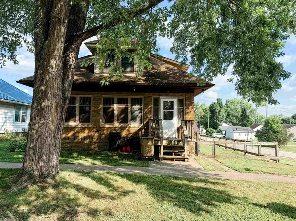 401 State St, Clermont, IA 52135