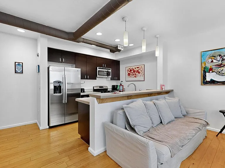 343 Platinum St SW #B — Photo 25