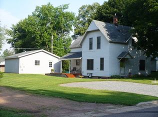 107 S Crocker Ave, Greenwood, WI 54437