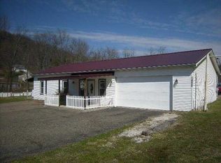 1850 Barnhill Rd, New Philadelphia, OH 44663