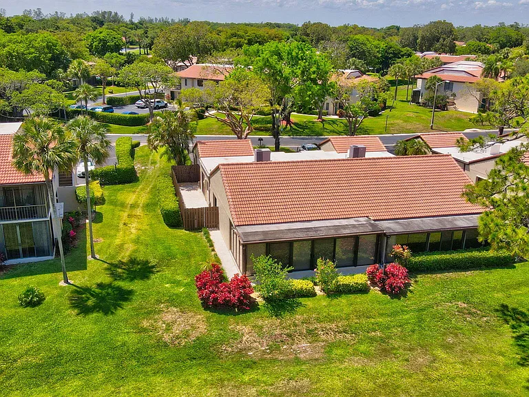 21922 Cypress Dr — Photo 39