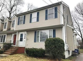 15 Barry St, Hyde Park, MA 02136