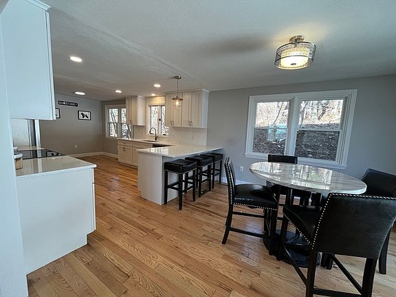 2nd image of 26 Alpine Ave