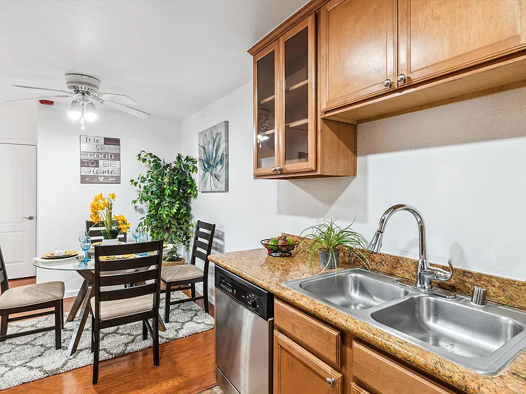 2250 Monroe St #160-160SANTA — Photo 10
