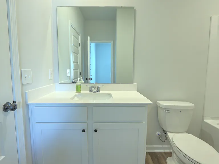 211 River Birch Ln — Photo 32