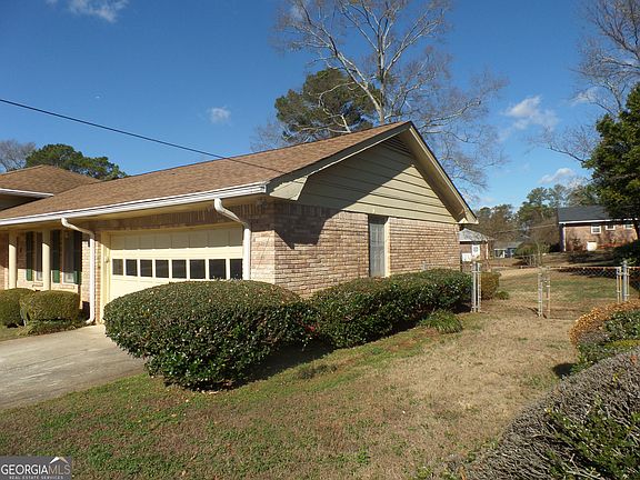 3rd image of 3748 Aristides Ln