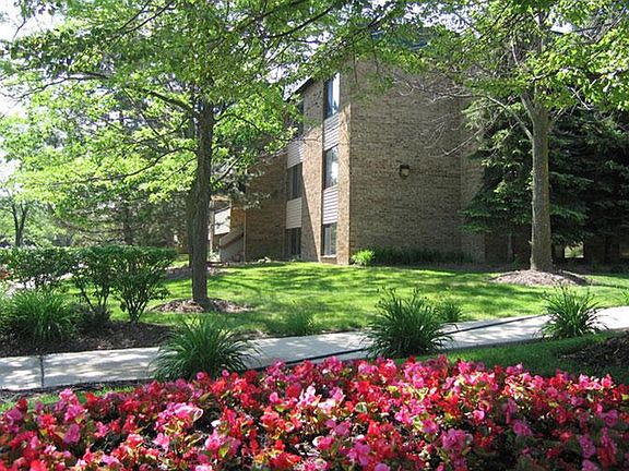3rd image of 600 Hidden Valley Club Dr #640-109