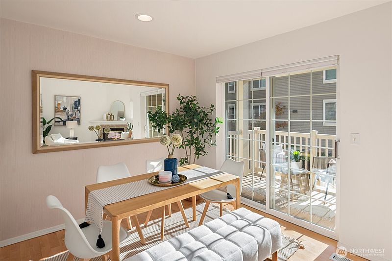 5th image of 18544 NE 57th Street