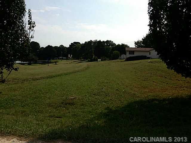 2nd image of 313 Midway Lake Rd