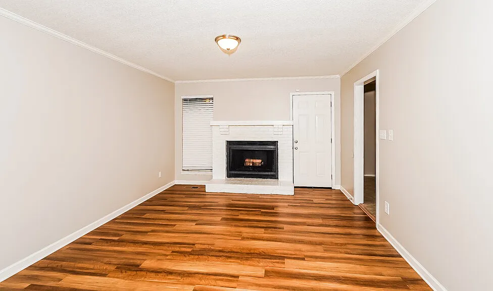 3 bed, 2.0 bath, 1582 sqft, $1,775 — Photo 3