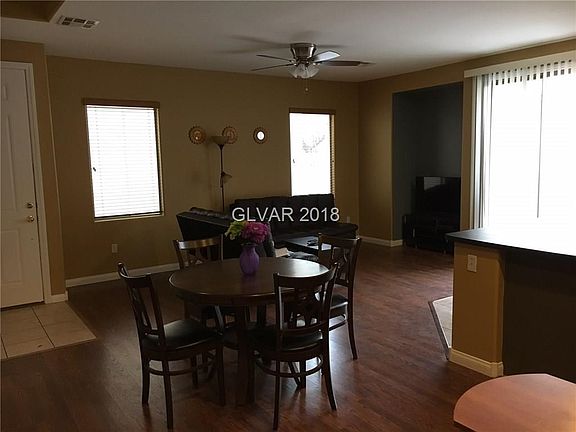 5th image of 7585 Holiday Hills St #0