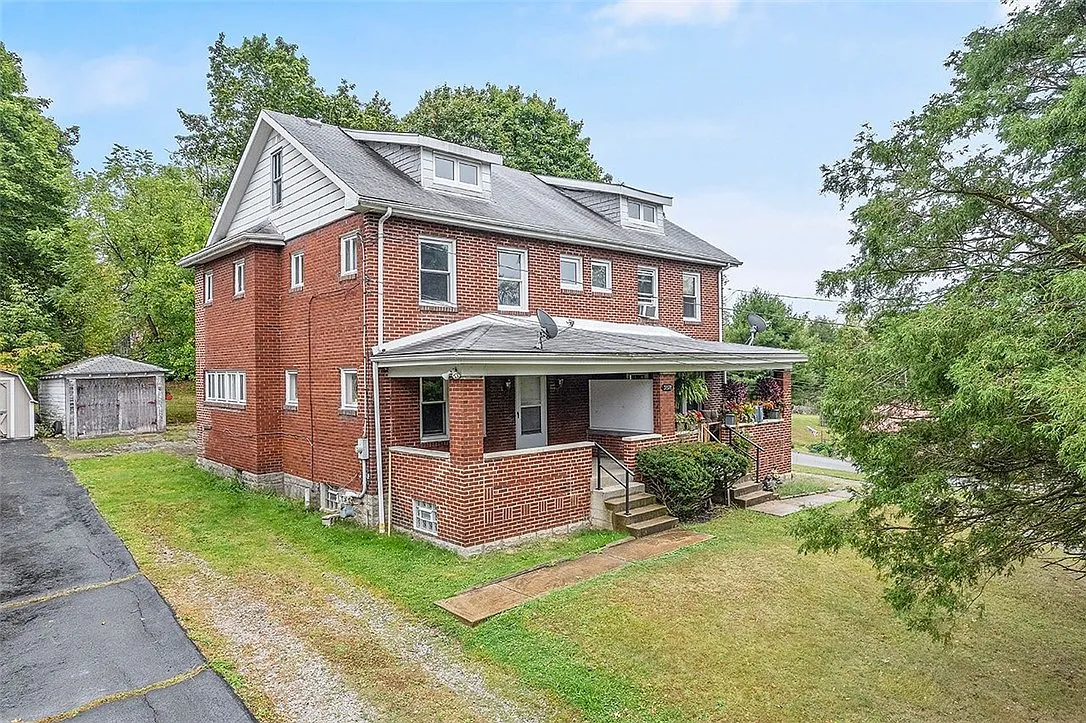 3878 Center Ave photo 1
