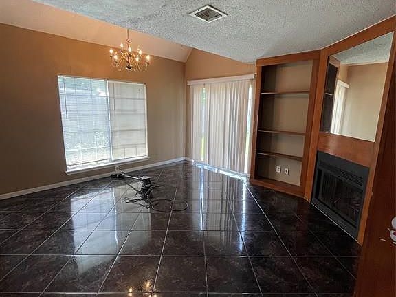 3rd image of 11622 Eaglewood Dr