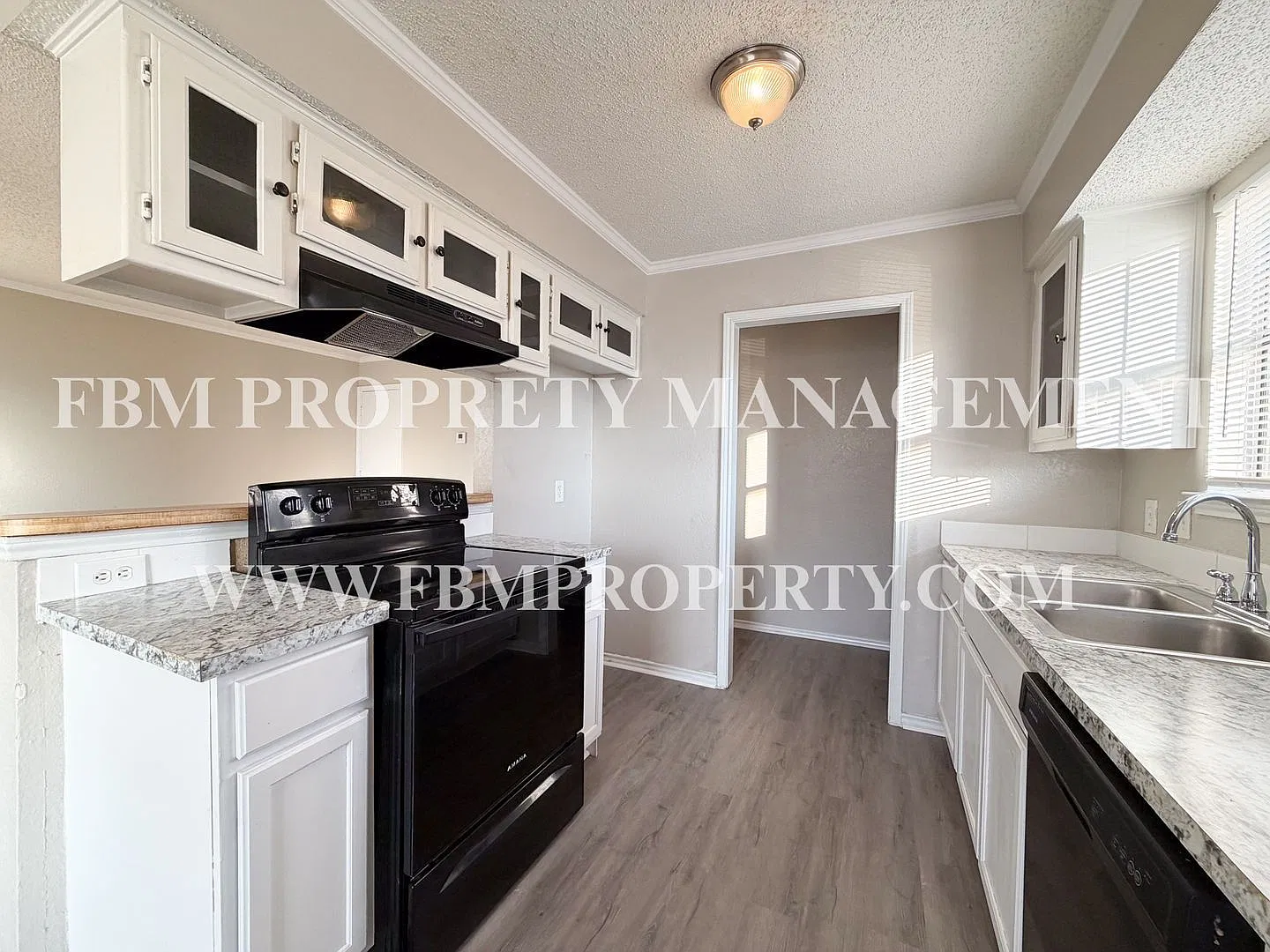 2 bed, 1.0 bath, 813 sqft, $1,195 — Photo 4