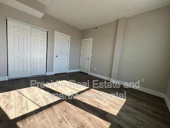 4th image of 1011 W Painted Horse Ln #1