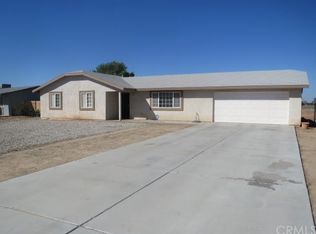 15058 Quinnault Rd, Apple Valley, CA 92307