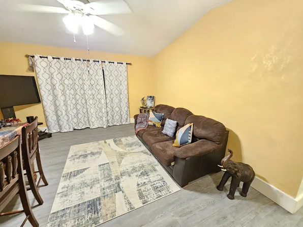 (undisclosed Address), Miami Gardens, FL 33056