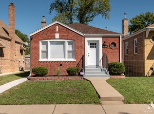 9729 S Woodlawn Ave, Chicago, IL