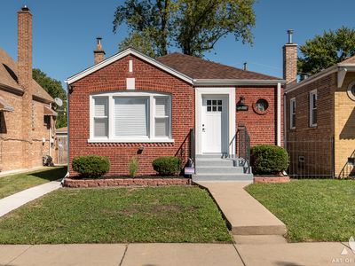 9729 S Woodlawn Ave, Chicago, IL, 60628