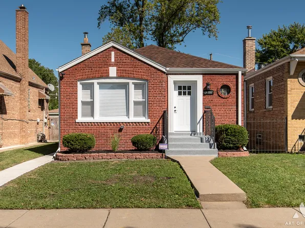 9729 S Woodlawn Ave, Chicago, IL 60628