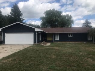 104 Canterbury Dr, Charlotte, MI