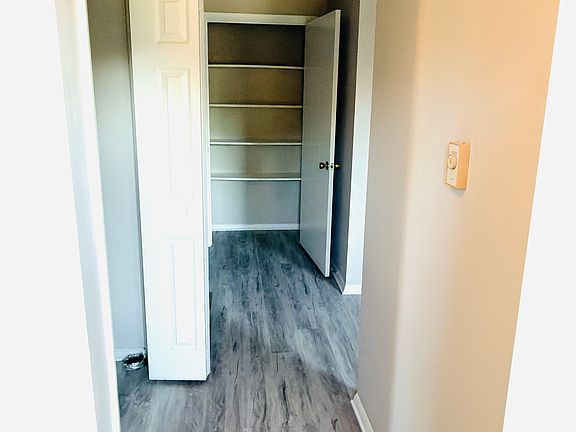 5th image of 1271 Boiling Springs Rd APT B