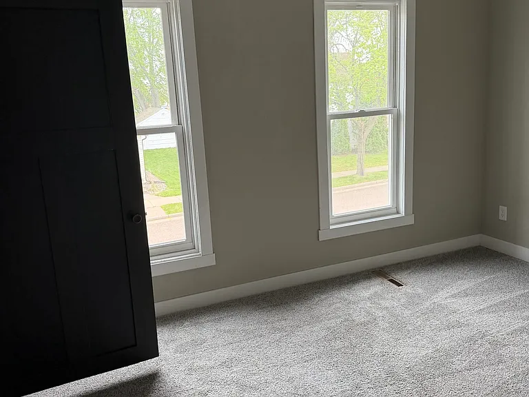 28 E Birch St #A — Photo 15