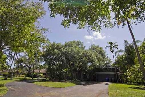 2nd image of 4301 N Hills Dr